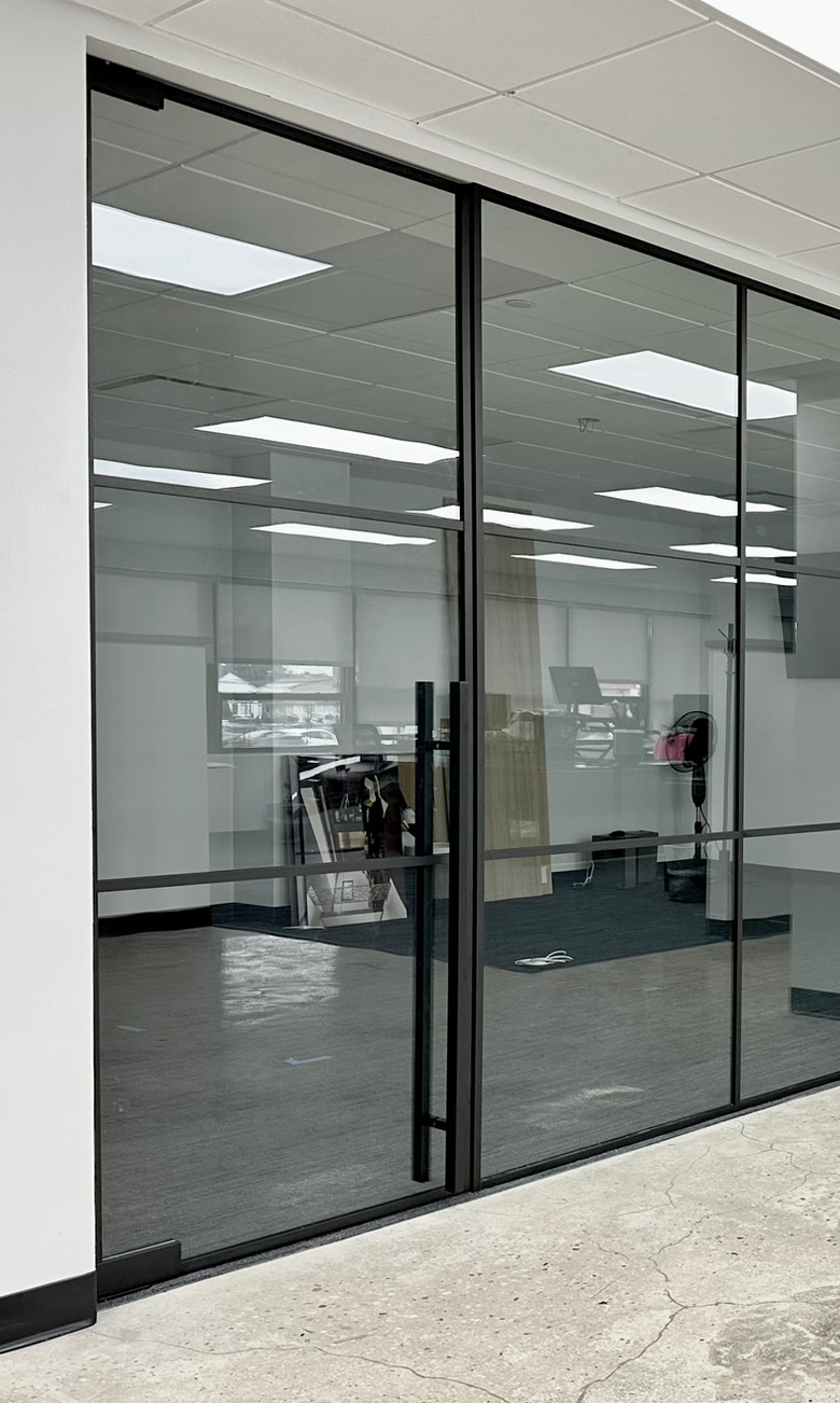 Commercial glass partition pull handle detail, WiseGlass NY