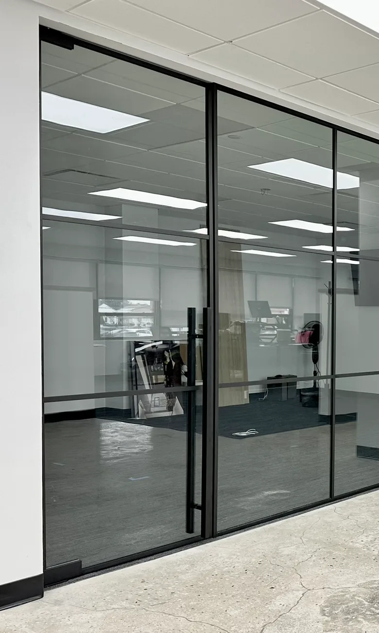 Commercial glass partition pull handle detail, WiseGlass NY